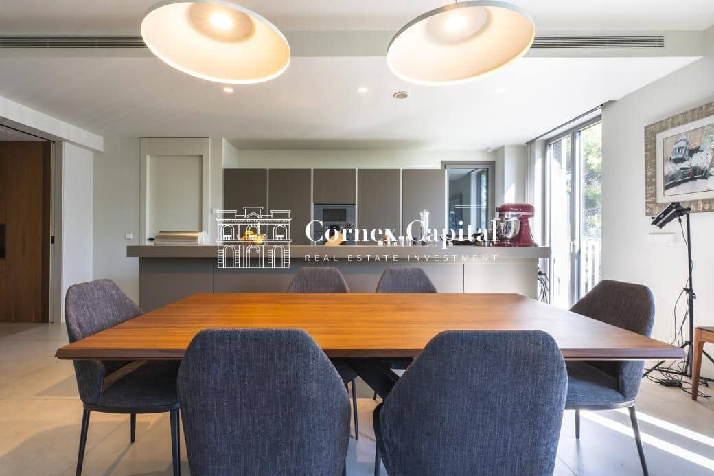 3 soveværelse Lejlighed til salg i Barcelona by med swimmingpool garage - € 1.680.000 (Ref: 9371872)