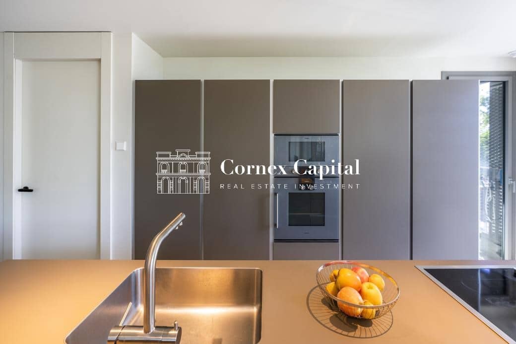 3 soveværelse Lejlighed til salg i Barcelona by med swimmingpool garage - € 1.680.000 (Ref: 9371872)