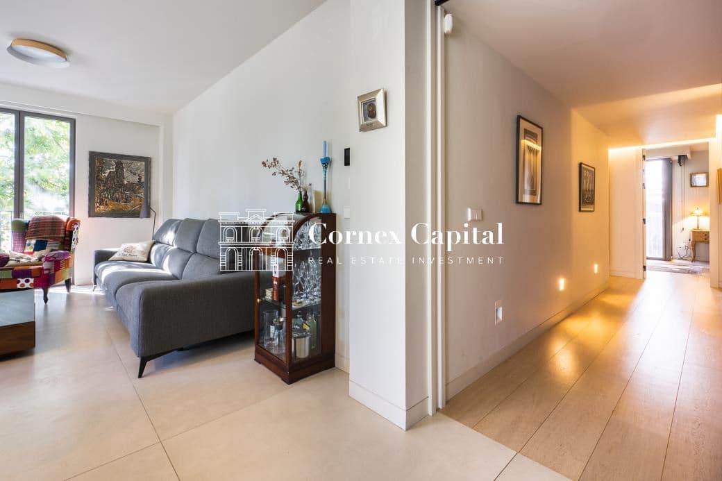 3 soveværelse Lejlighed til salg i Barcelona by med swimmingpool garage - € 1.680.000 (Ref: 9371872)