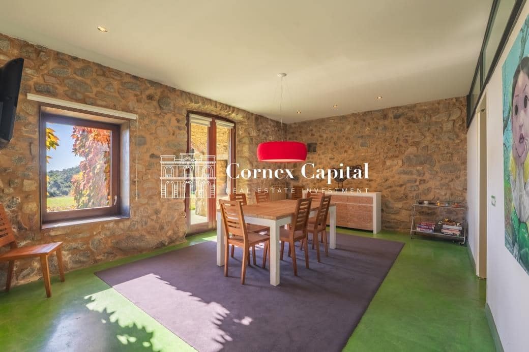 10 makuuhuone Maalaistalo myytävänä paikassa Macanet de Cabrenys mukana 
autotalli - 2 700 000 € (Ref: 9390389)