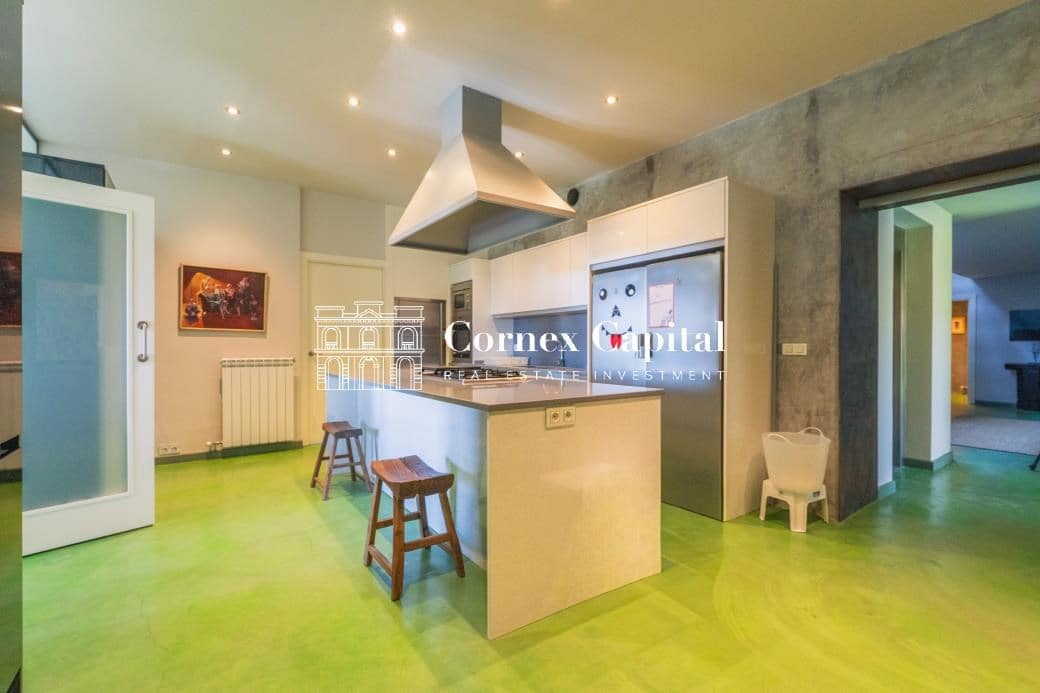 10 makuuhuone Maalaistalo myytävänä paikassa Macanet de Cabrenys mukana 
autotalli - 2 700 000 € (Ref: 9390389)