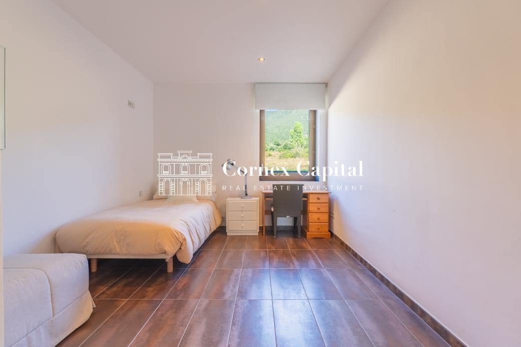 10 makuuhuone Maalaistalo myytävänä paikassa Macanet de Cabrenys mukana 
autotalli - 2 700 000 € (Ref: 9390389)