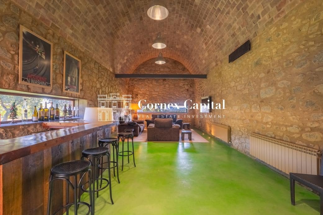 10 makuuhuone Maalaistalo myytävänä paikassa Macanet de Cabrenys mukana 
autotalli - 2 700 000 € (Ref: 9390389)