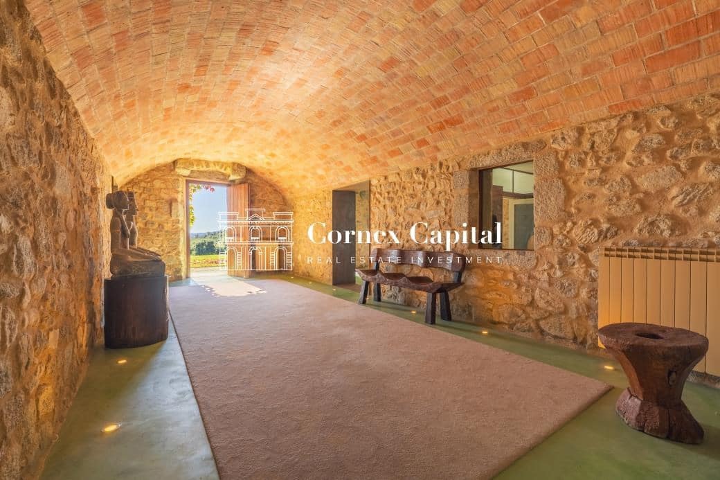 10 makuuhuone Maalaistalo myytävänä paikassa Macanet de Cabrenys mukana 
autotalli - 2 700 000 € (Ref: 9390389)