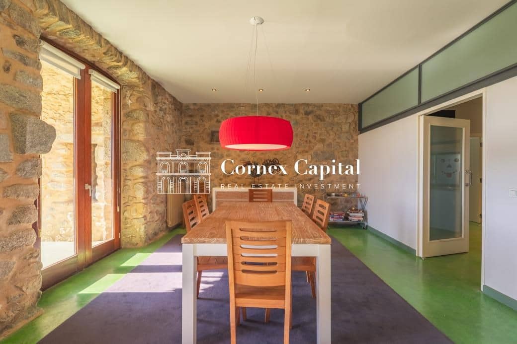 10 makuuhuone Maalaistalo myytävänä paikassa Macanet de Cabrenys mukana 
autotalli - 2 700 000 € (Ref: 9390389)