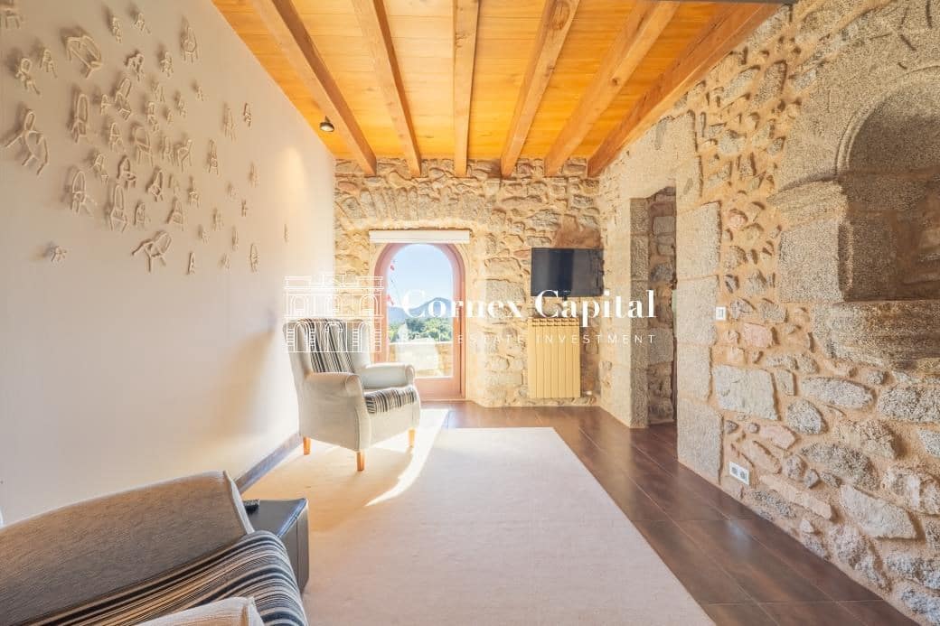 10 makuuhuone Maalaistalo myytävänä paikassa Macanet de Cabrenys mukana 
autotalli - 2 700 000 € (Ref: 9390389)