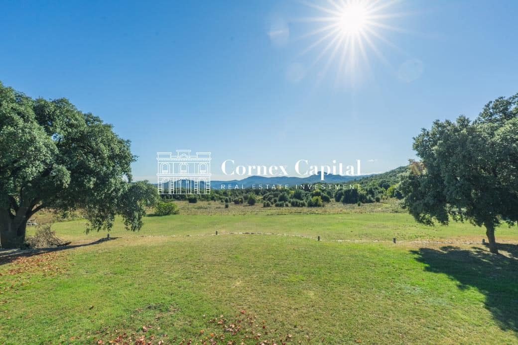 10 makuuhuone Maalaistalo myytävänä paikassa Macanet de Cabrenys mukana 
autotalli - 2 700 000 € (Ref: 9390389)