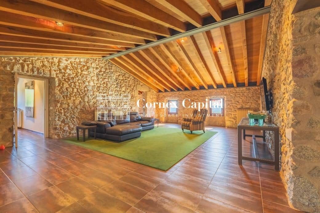 10 makuuhuone Maalaistalo myytävänä paikassa Macanet de Cabrenys mukana 
autotalli - 2 700 000 € (Ref: 9390389)