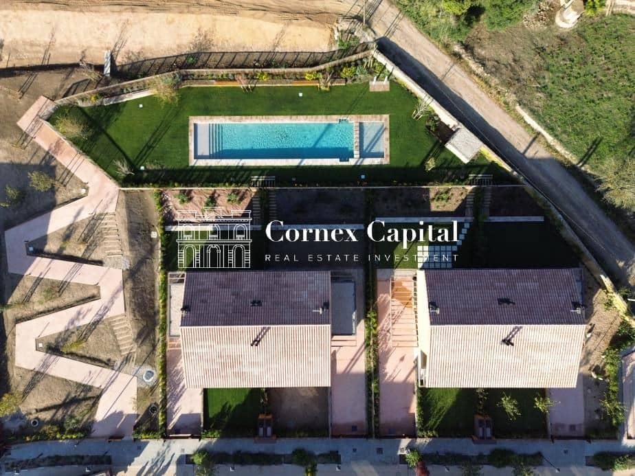 4 soverom Rekkehus til salgs i Regencos med svømmebasseng garasje - € 740 000 (Ref: 9395789)