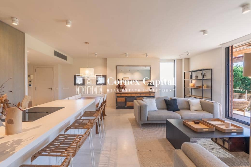 2 sovrum Lägenhet att hyra i Gualta med garage - 2 100 € (Ref: 9400556)