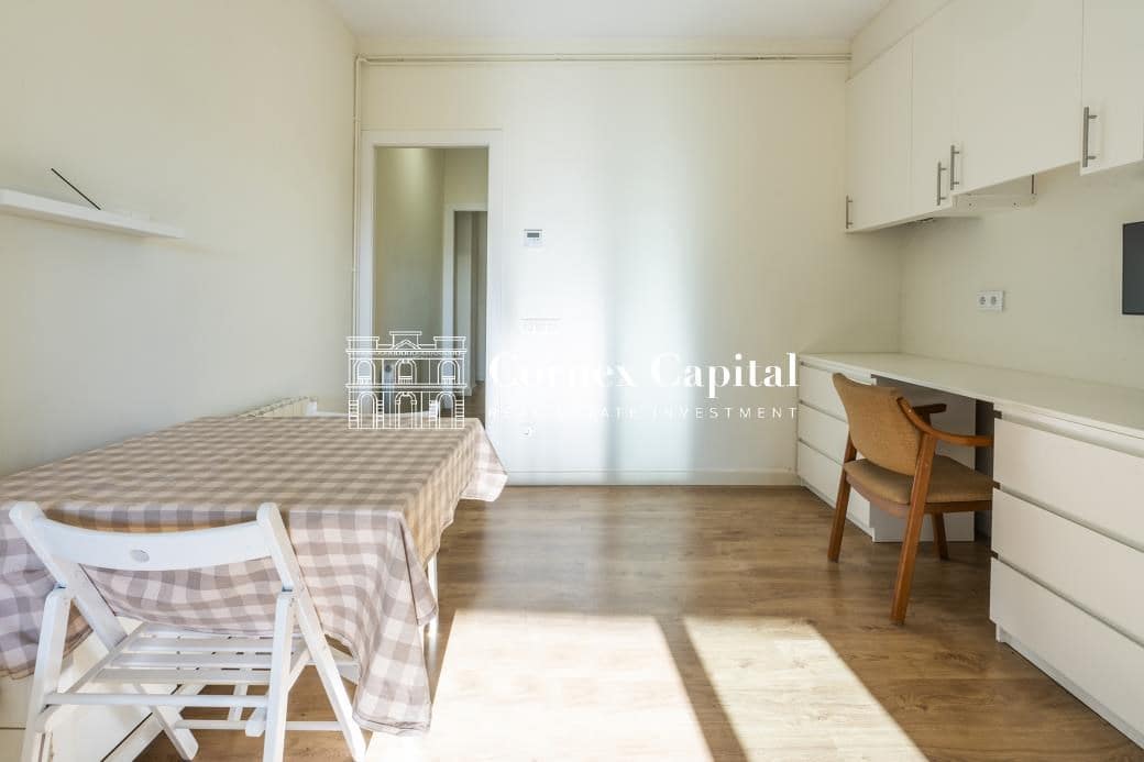 2 soveværelse Lejlighed til salg i Barcelona by - € 420.000 (Ref: 9403271)