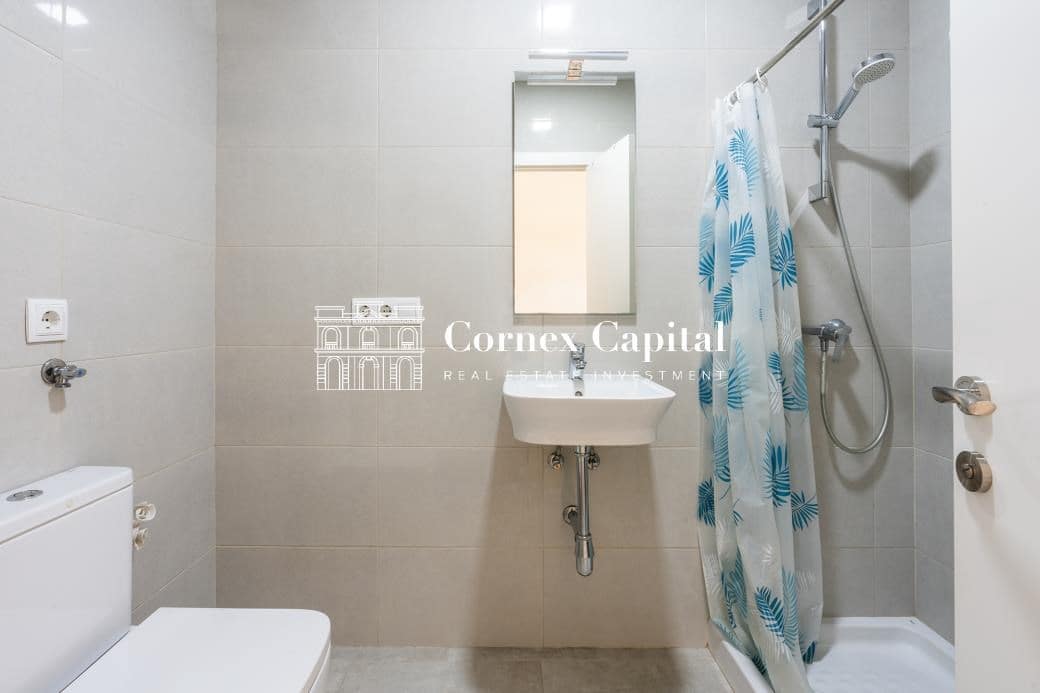 2 soveværelse Lejlighed til salg i Barcelona by - € 420.000 (Ref: 9403271)