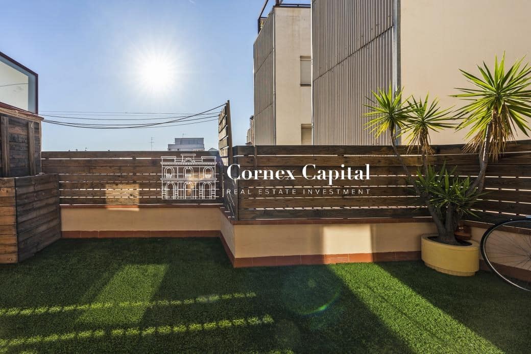 2 soveværelse Lejlighed til salg i Barcelona by - € 420.000 (Ref: 9403271)