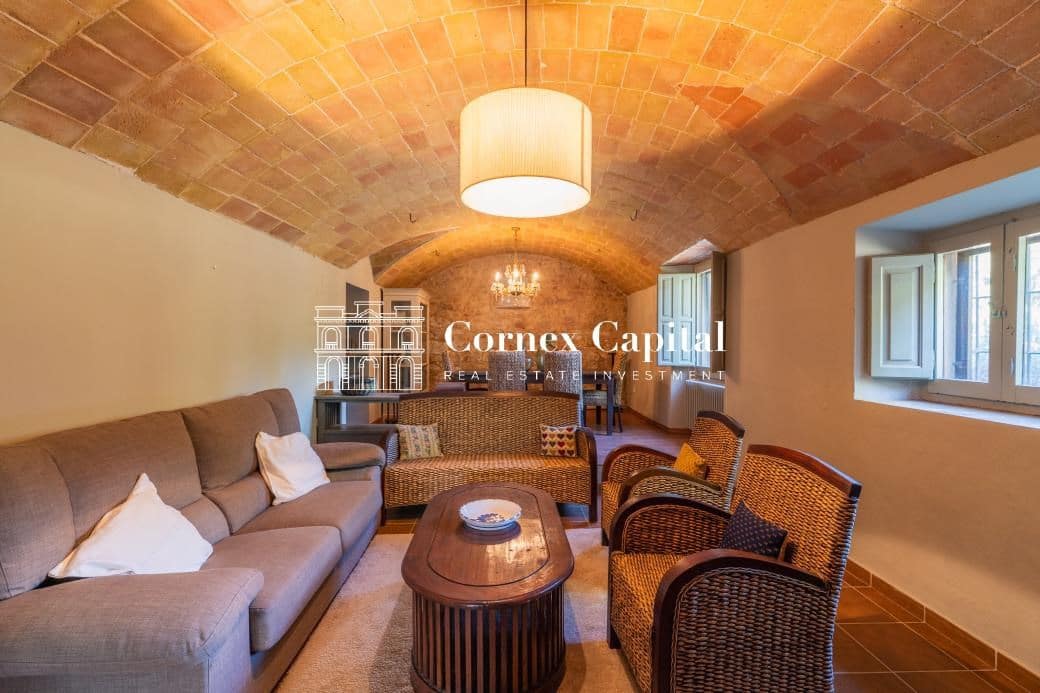 8 soveværelse Finca/Landehus til salg i Forallac med swimmingpool garage - € 2.600.000 (Ref: 9410730)