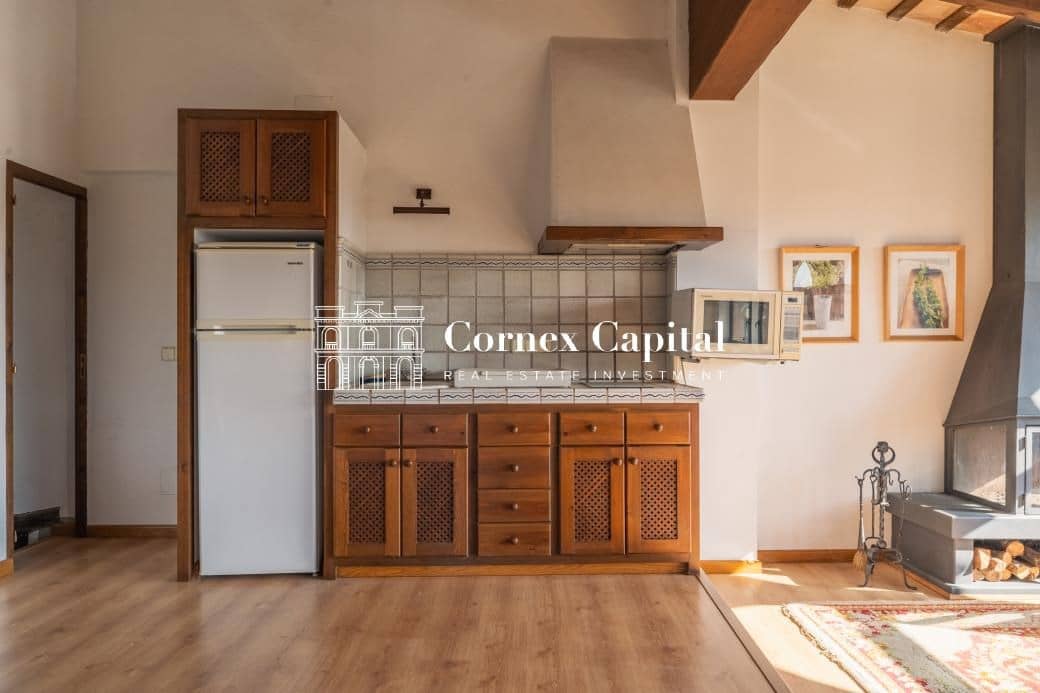 8 soveværelse Finca/Landehus til salg i Forallac med swimmingpool garage - € 2.600.000 (Ref: 9410730)