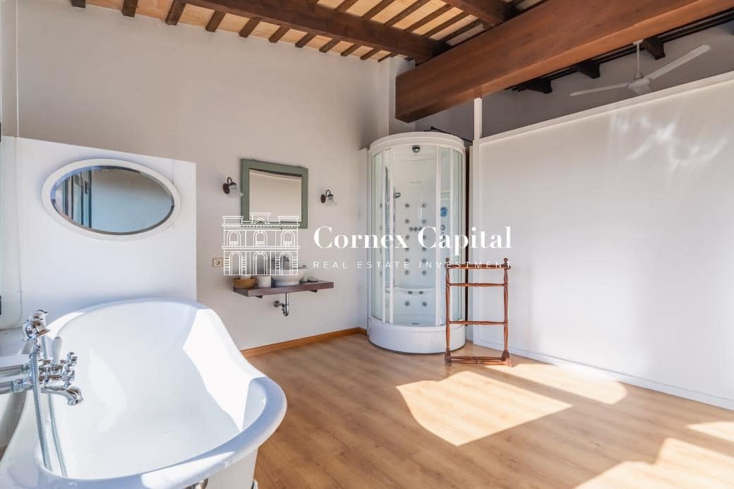 8 soveværelse Finca/Landehus til salg i Forallac med swimmingpool garage - € 2.600.000 (Ref: 9410730)