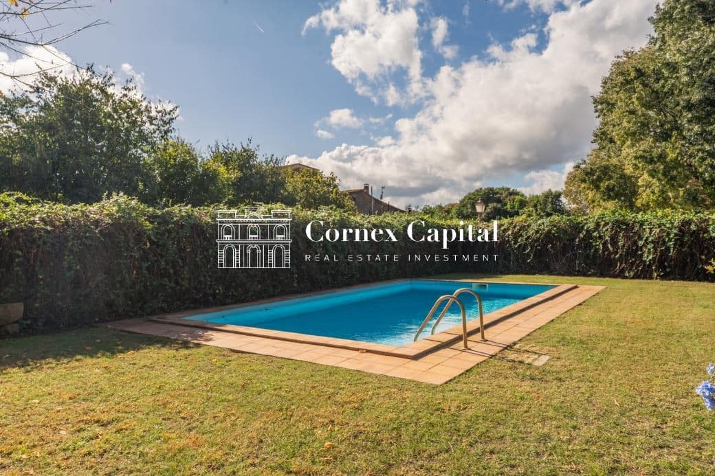 8 soveværelse Finca/Landehus til salg i Forallac med swimmingpool garage - € 2.600.000 (Ref: 9410730)