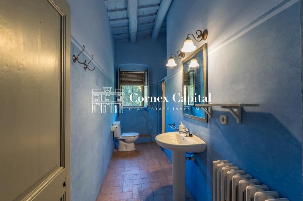 8 soveværelse Finca/Landehus til salg i Forallac med swimmingpool garage - € 2.600.000 (Ref: 9410730)