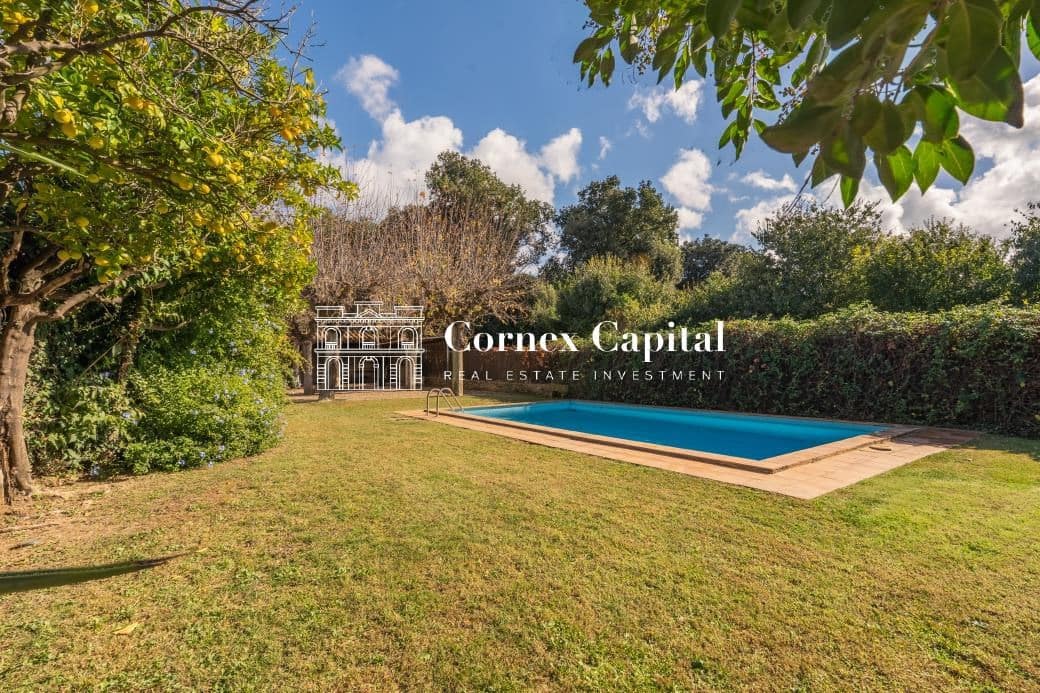 8 soveværelse Finca/Landehus til salg i Forallac med swimmingpool garage - € 2.600.000 (Ref: 9410730)