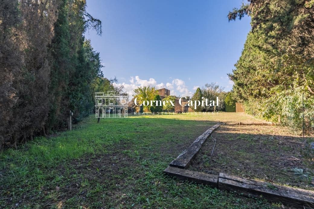 8 soveværelse Finca/Landehus til salg i Forallac med swimmingpool garage - € 2.600.000 (Ref: 9410730)