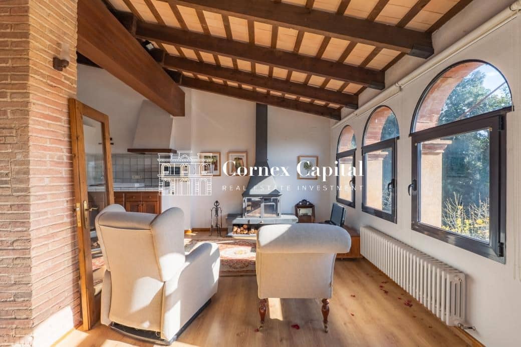 8 soveværelse Finca/Landehus til salg i Forallac med swimmingpool garage - € 2.600.000 (Ref: 9410730)