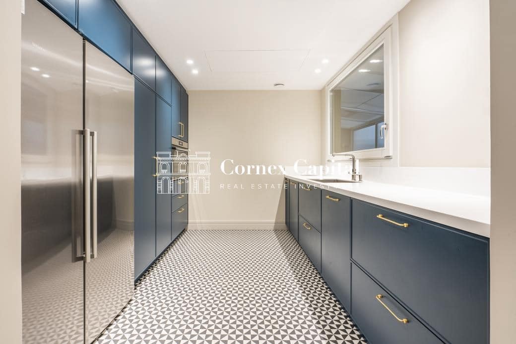 4 sovrum Lägenhet till salu i Barcelona stad med garage - 1 940 000 € (Ref: 9422073)