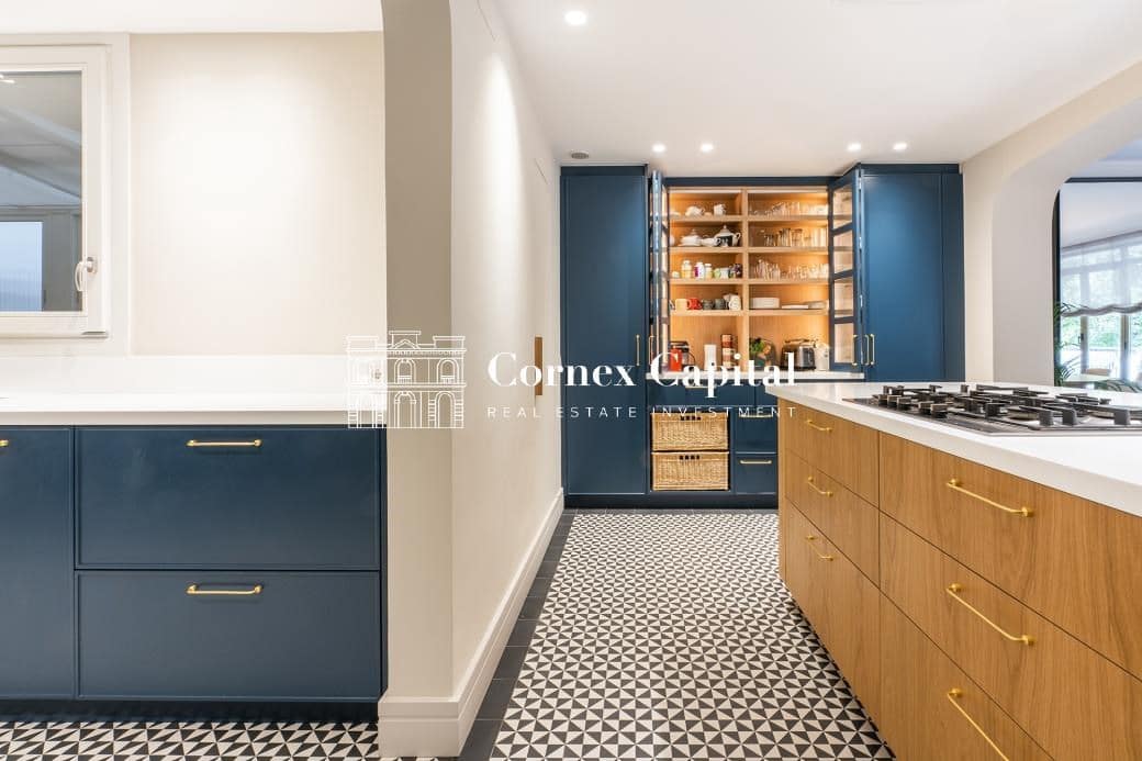 4 sovrum Lägenhet till salu i Barcelona stad med garage - 1 940 000 € (Ref: 9422073)