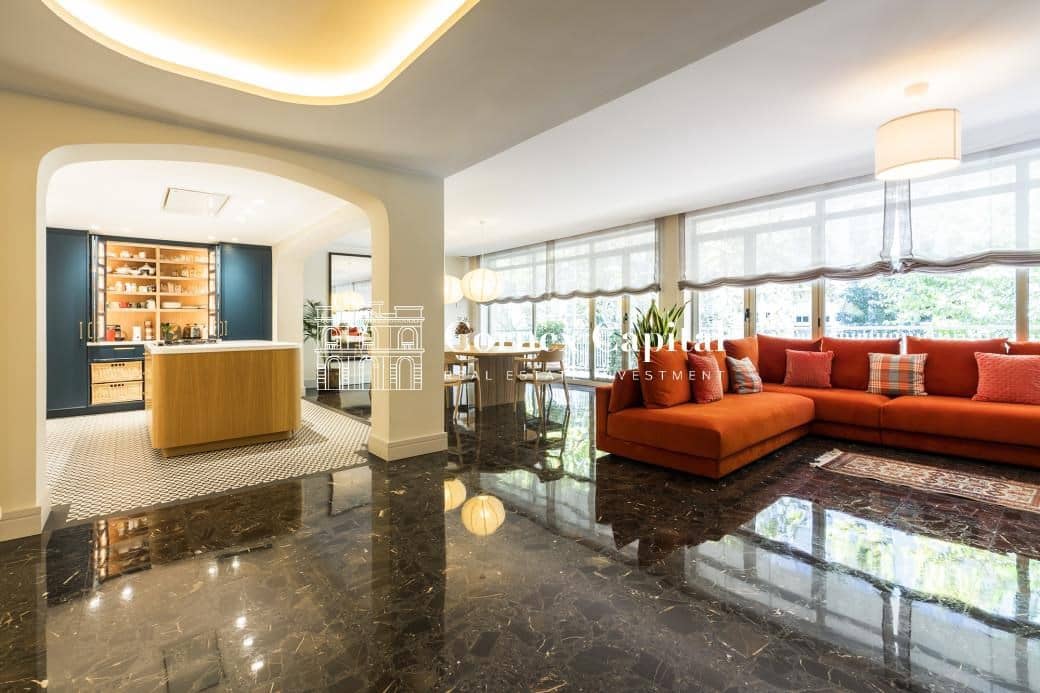 4 sovrum Lägenhet till salu i Barcelona stad med garage - 1 940 000 € (Ref: 9422073)