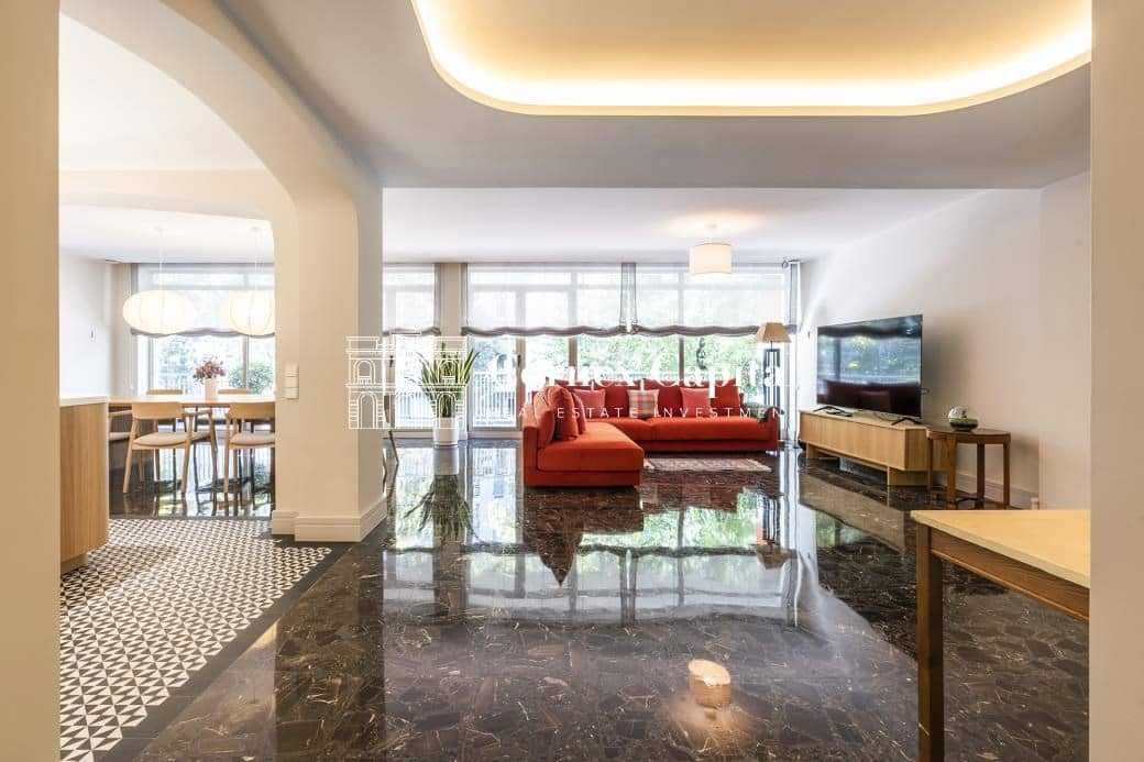 4 sovrum Lägenhet till salu i Barcelona stad med garage - 1 940 000 € (Ref: 9422073)