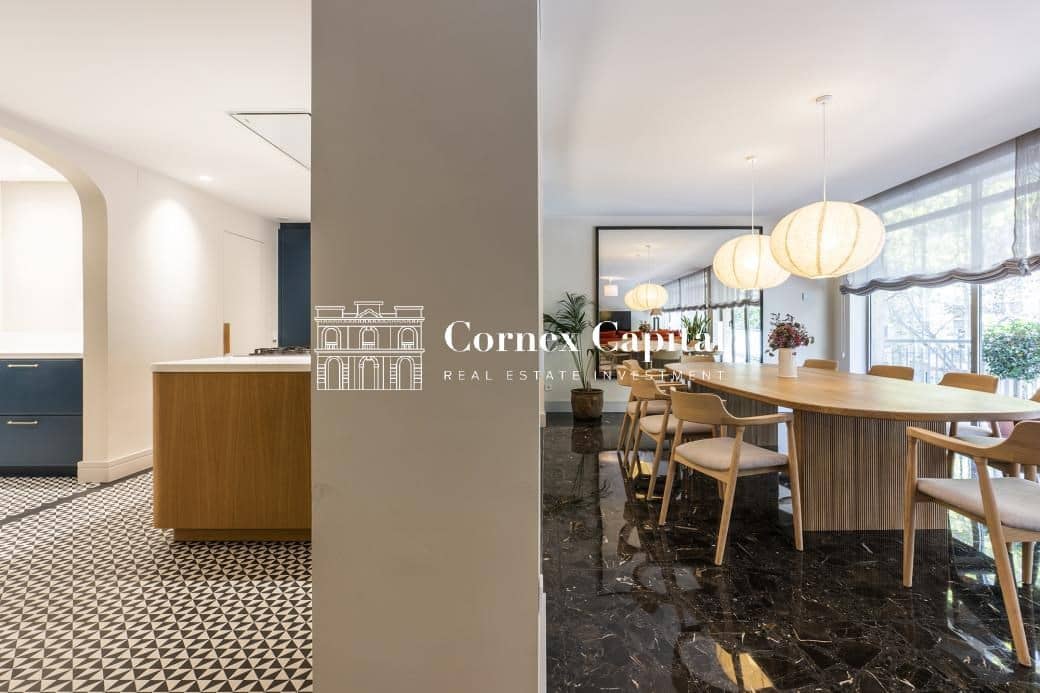 4 sovrum Lägenhet till salu i Barcelona stad med garage - 1 940 000 € (Ref: 9422073)