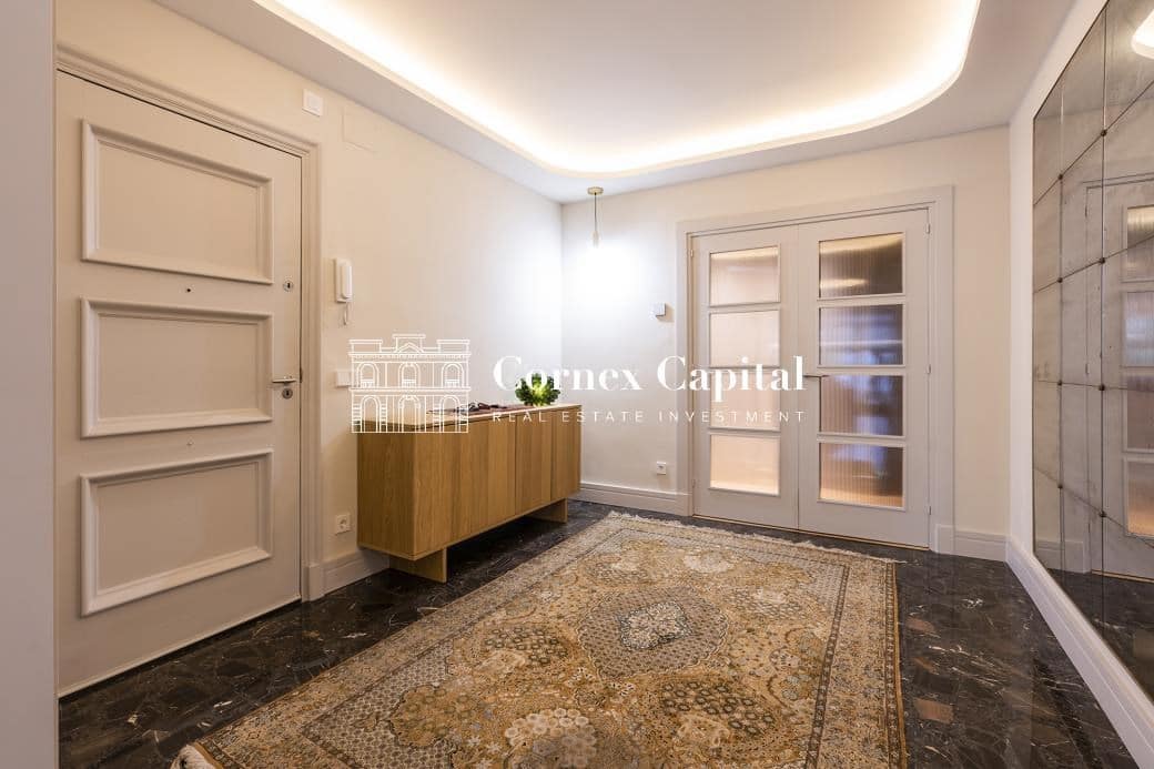 4 sovrum Lägenhet till salu i Barcelona stad med garage - 1 940 000 € (Ref: 9422073)