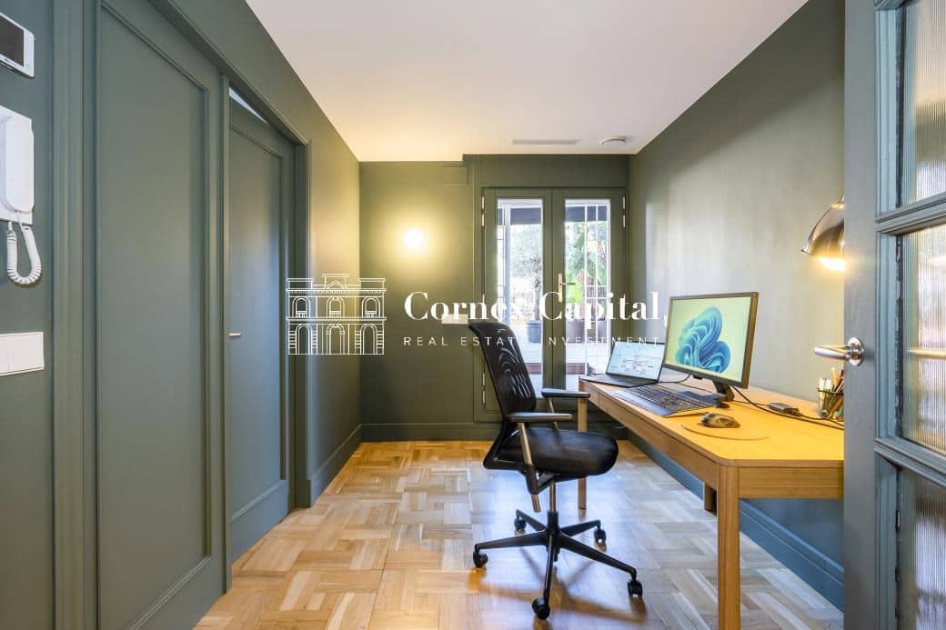 4 sovrum Lägenhet till salu i Barcelona stad med garage - 1 940 000 € (Ref: 9422073)