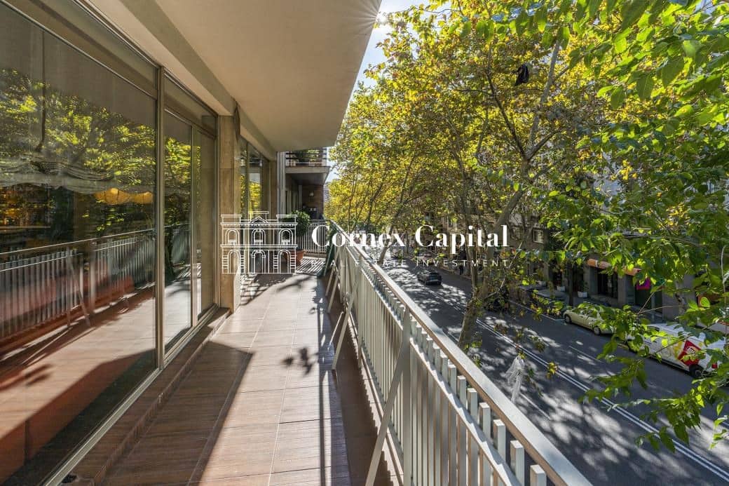 4 sovrum Lägenhet till salu i Barcelona stad med garage - 1 940 000 € (Ref: 9422073)