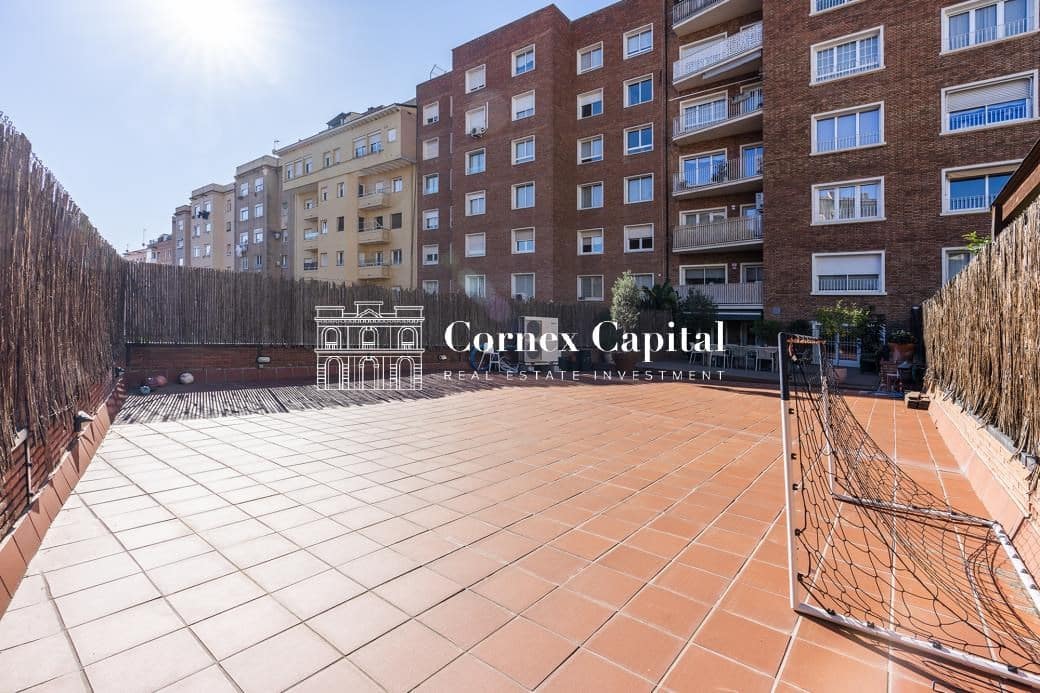 4 sovrum Lägenhet till salu i Barcelona stad med garage - 1 940 000 € (Ref: 9422073)
