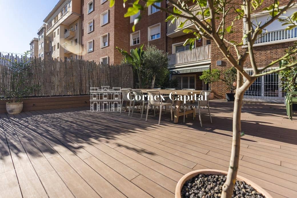 4 sovrum Lägenhet till salu i Barcelona stad med garage - 1 940 000 € (Ref: 9422073)