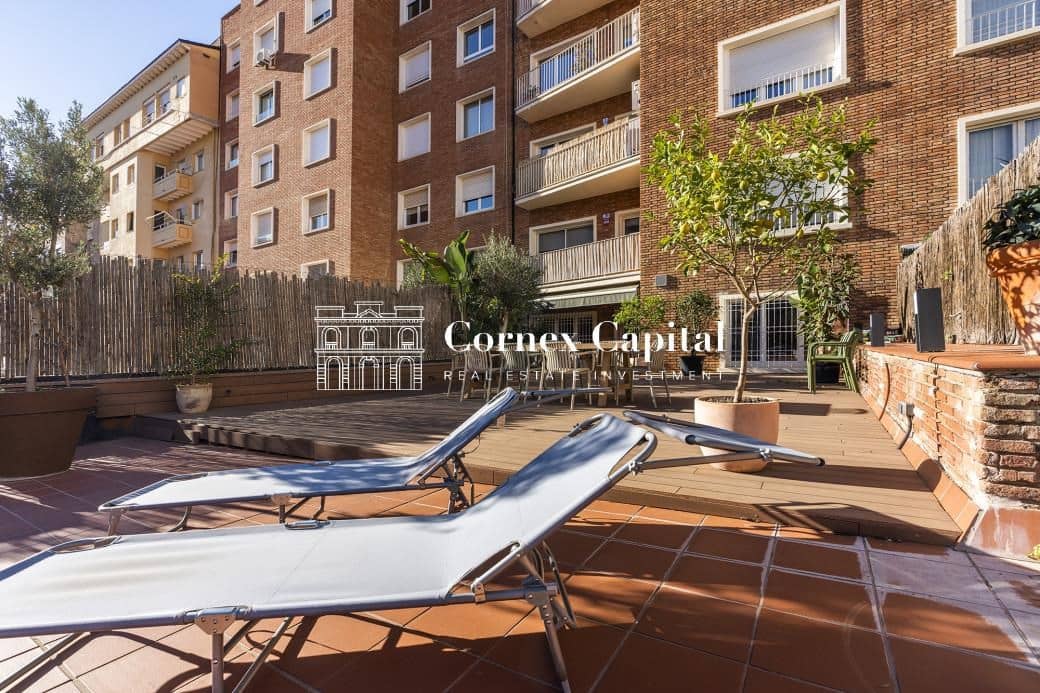 4 sovrum Lägenhet till salu i Barcelona stad med garage - 1 940 000 € (Ref: 9422073)