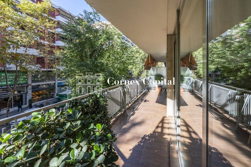 4 sovrum Lägenhet till salu i Barcelona stad med garage - 1 940 000 € (Ref: 9422073)