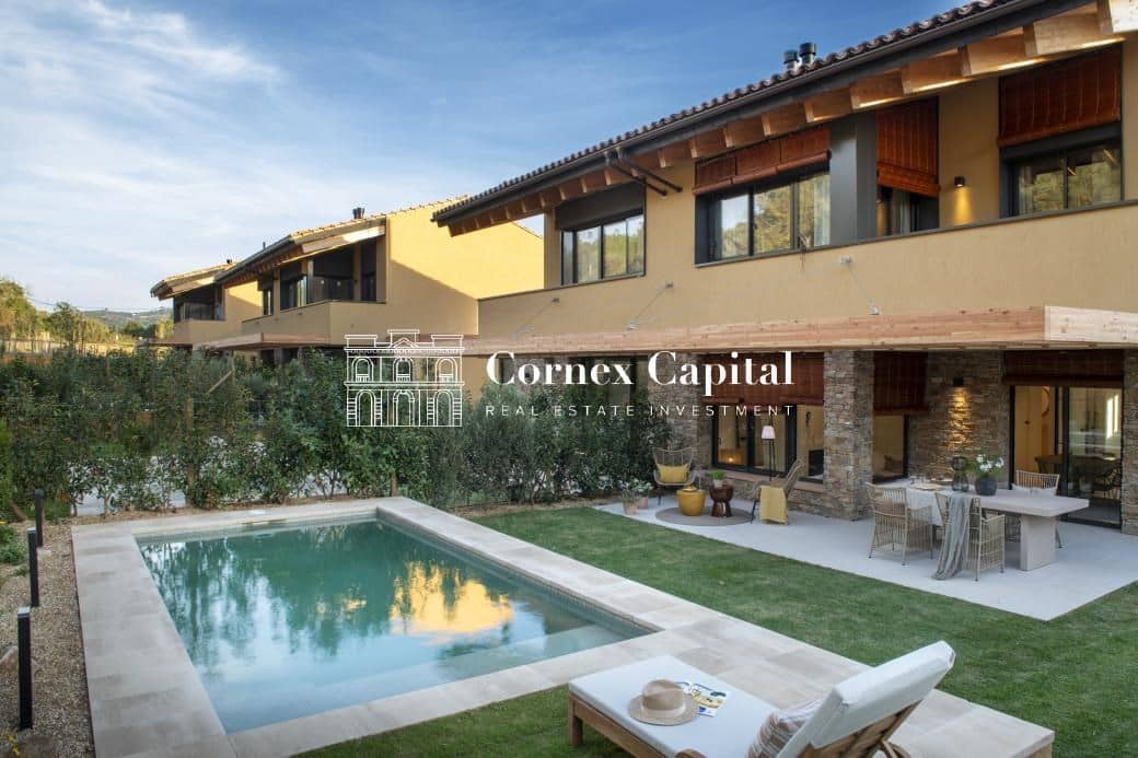 Adosado de 4 habitaciones en Begur en venta con piscina garaje - 789.000 € (Ref: 9433297)