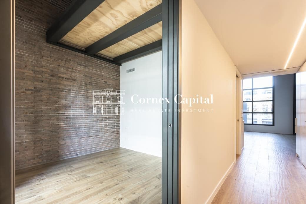 2 soveværelse Lejlighed til salg i Barcelona by - € 480.000 (Ref: 9433299)