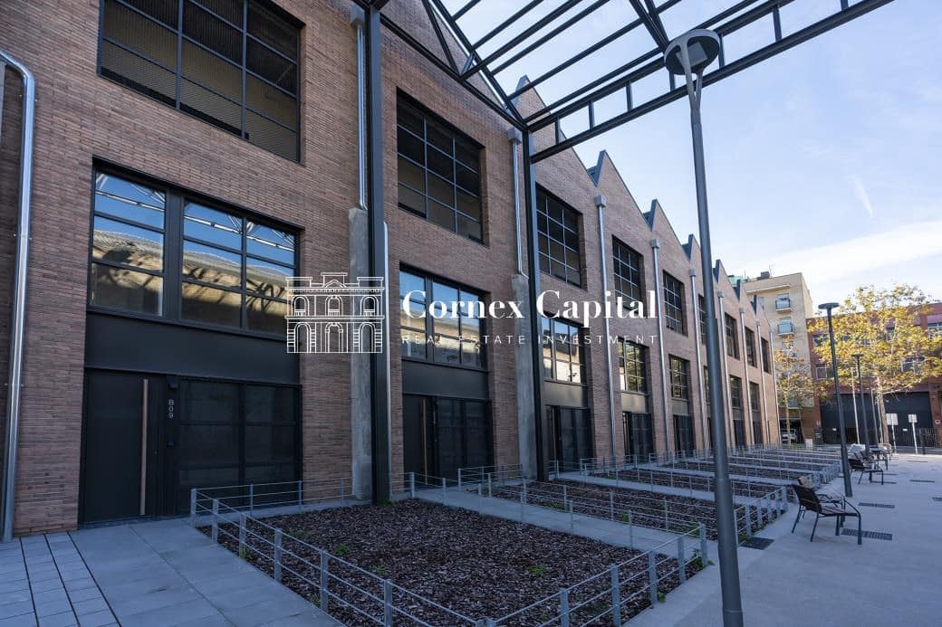 2 soveværelse Lejlighed til salg i Barcelona by - € 480.000 (Ref: 9433299)