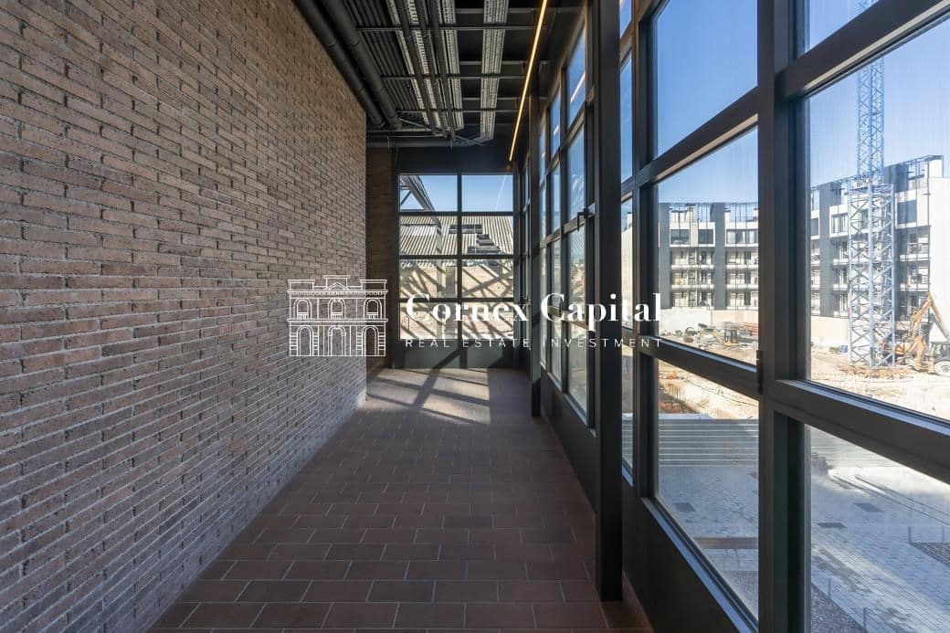 2 soveværelse Lejlighed til salg i Barcelona by - € 480.000 (Ref: 9433299)