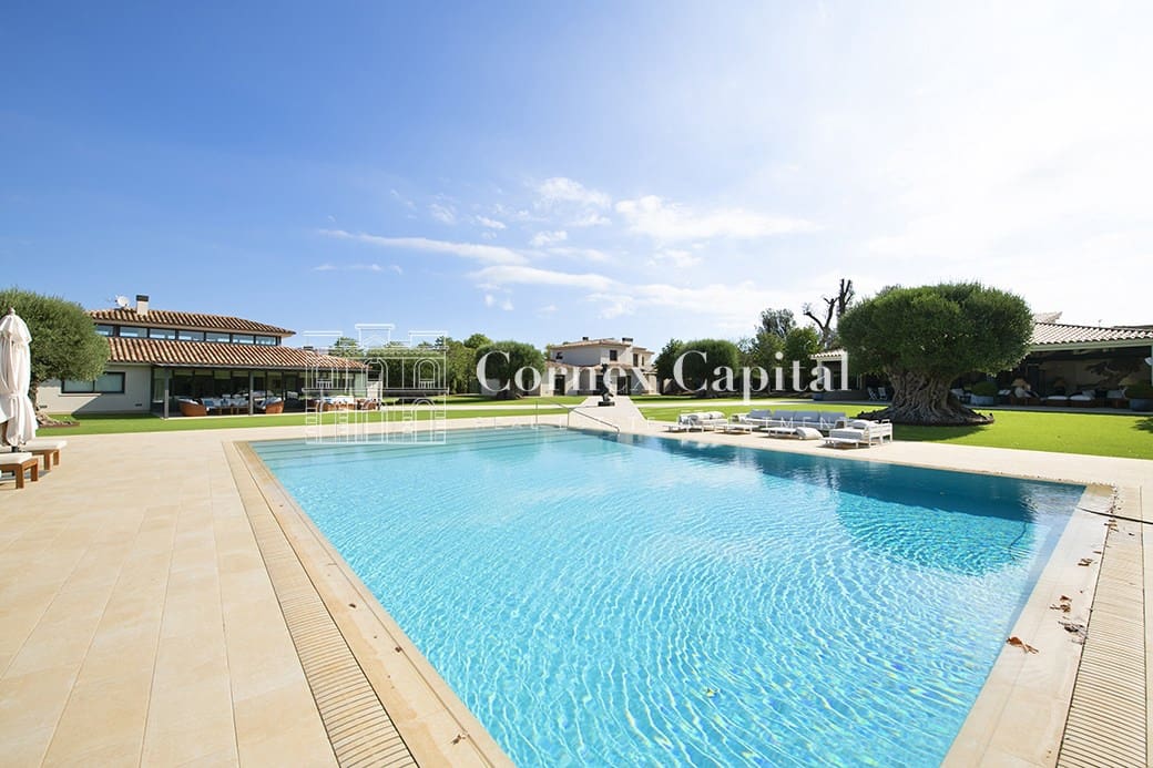 7 soverom Villa til salgs i Gualta med svømmebasseng garasje - € 3 690 000 (Ref: 9439685)