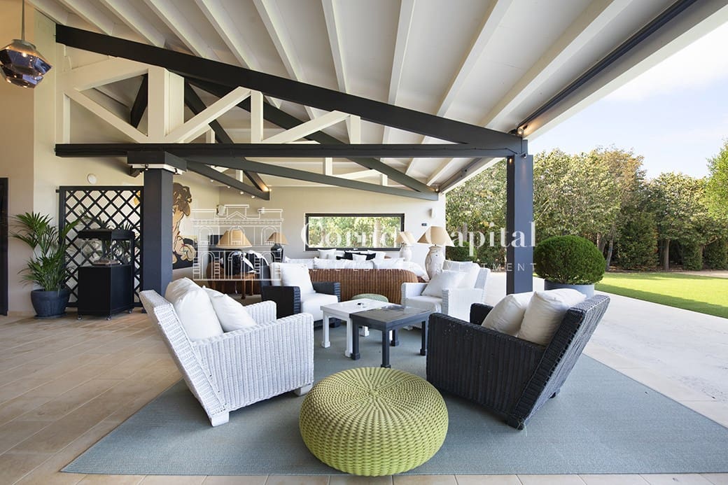 7 soverom Villa til salgs i Gualta med svømmebasseng garasje - € 3 690 000 (Ref: 9439685)