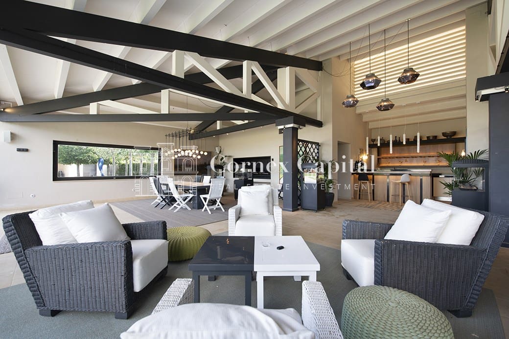 7 soverom Villa til salgs i Gualta med svømmebasseng garasje - € 3 690 000 (Ref: 9439685)