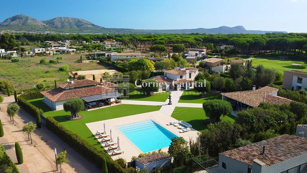 7 soverom Villa til salgs i Gualta med svømmebasseng garasje - € 3 690 000 (Ref: 9439685)