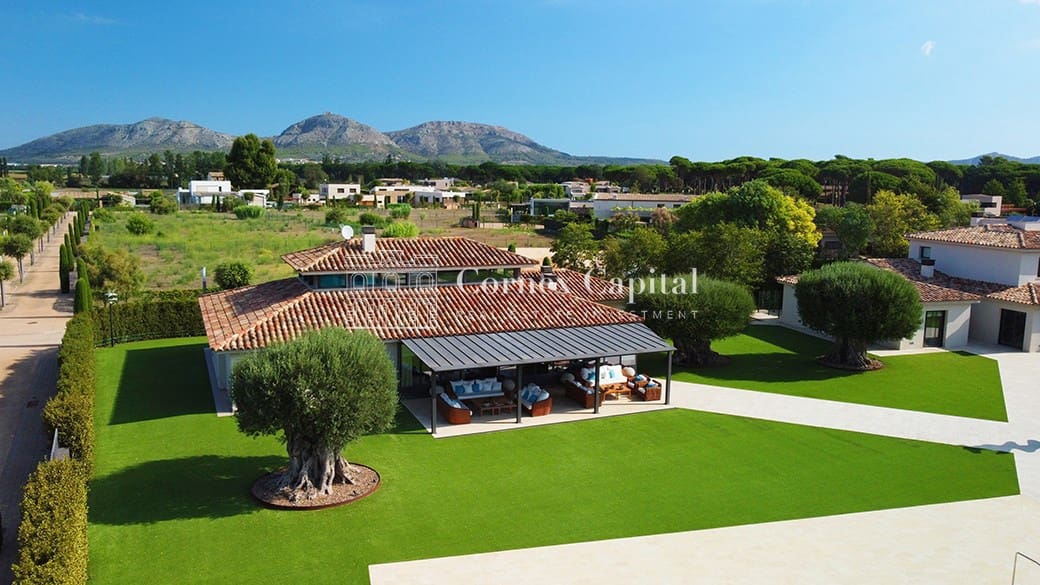 7 soverom Villa til salgs i Gualta med svømmebasseng garasje - € 3 690 000 (Ref: 9439685)