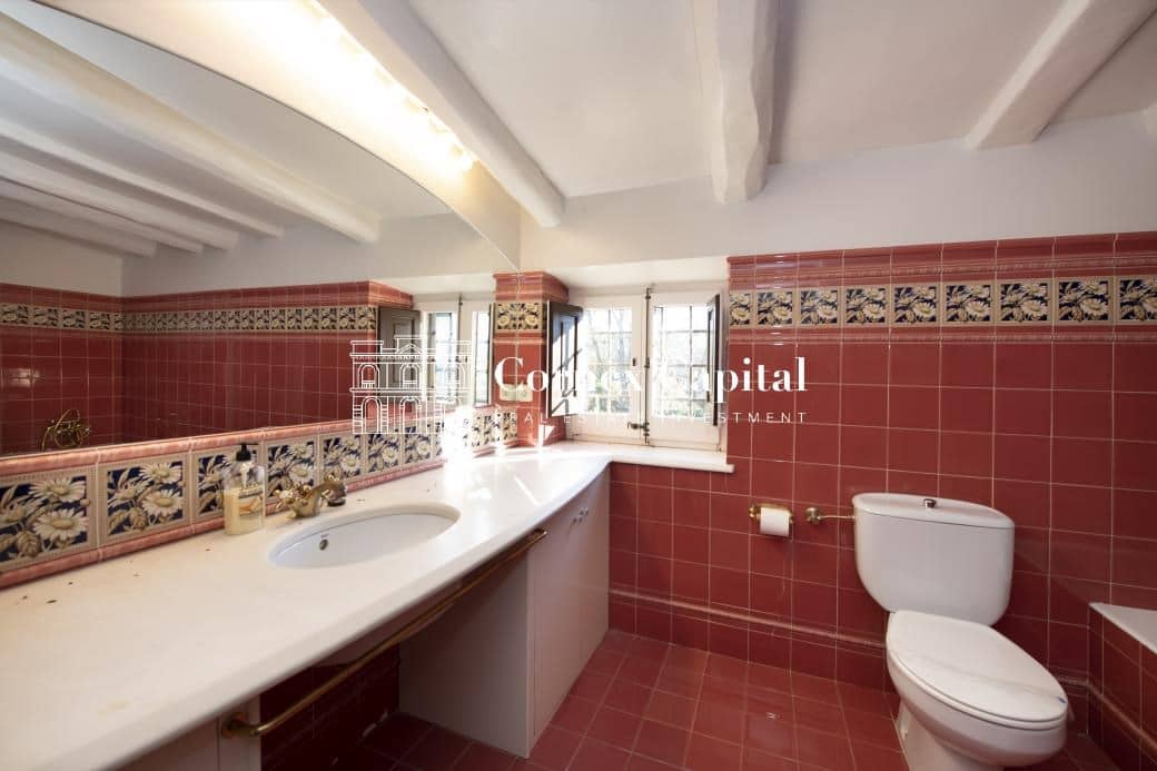 9 soveværelse Finca/Landehus til salg i Forallac med swimmingpool garage - € 2.300.000 (Ref: 9450999)