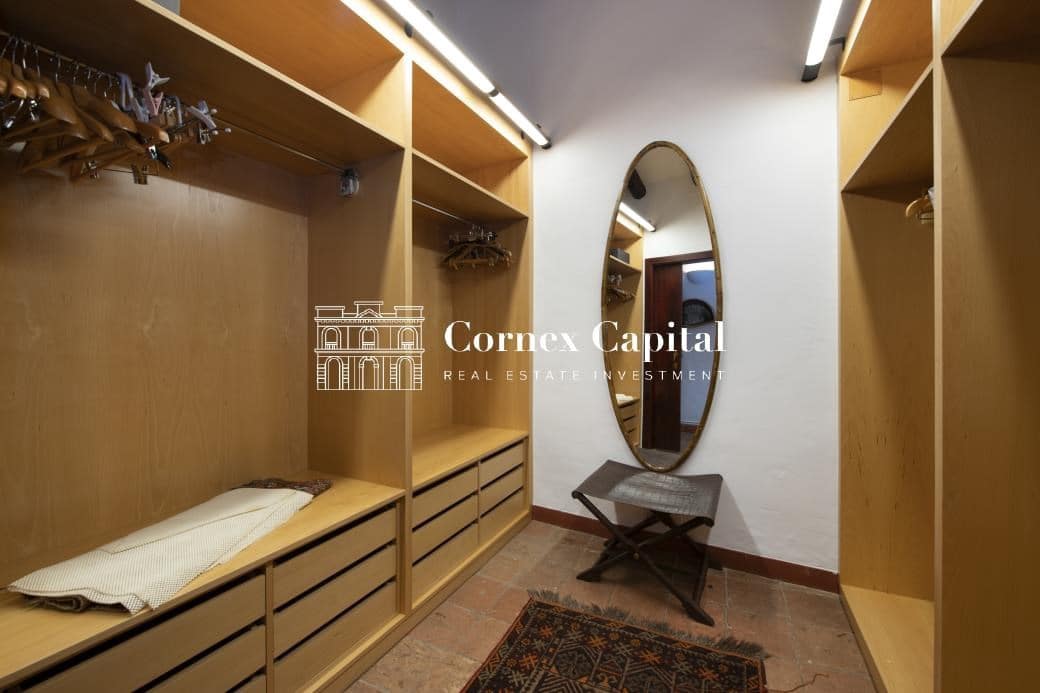 9 soveværelse Finca/Landehus til salg i Forallac med swimmingpool garage - € 2.300.000 (Ref: 9450999)