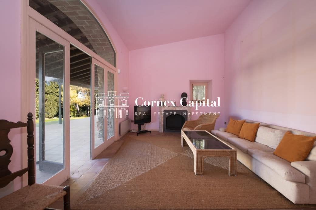 9 soveværelse Finca/Landehus til salg i Forallac med swimmingpool garage - € 2.300.000 (Ref: 9450999)