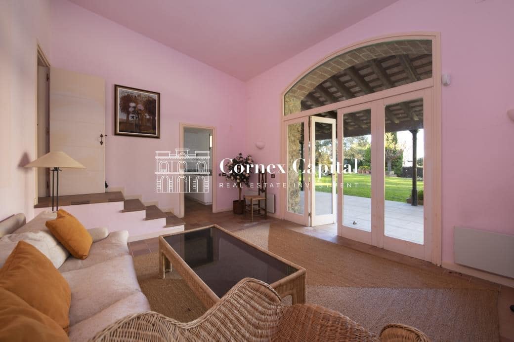 9 soveværelse Finca/Landehus til salg i Forallac med swimmingpool garage - € 2.300.000 (Ref: 9450999)